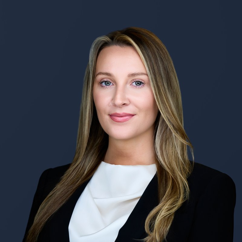 Business woman portrait by NWA Headshots - Rogers team photography